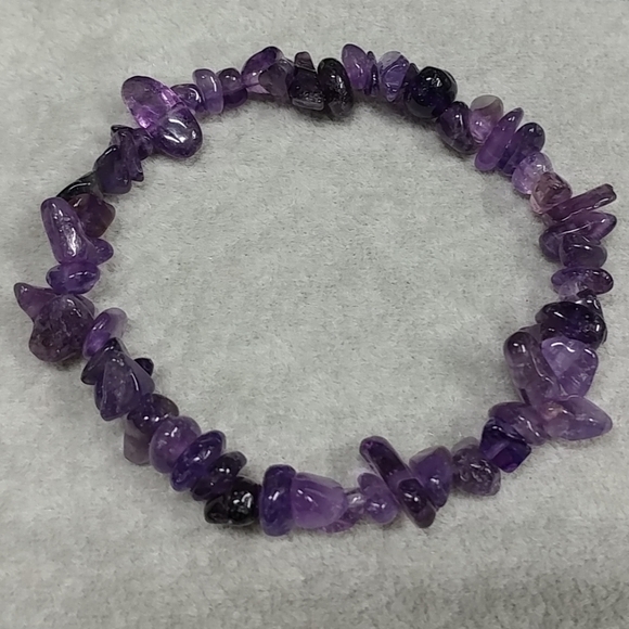 Amethyst Chip Beaded Stretch Bracelet Natural Amethyst Gemstone Chips Purple - Picture 4 of 12